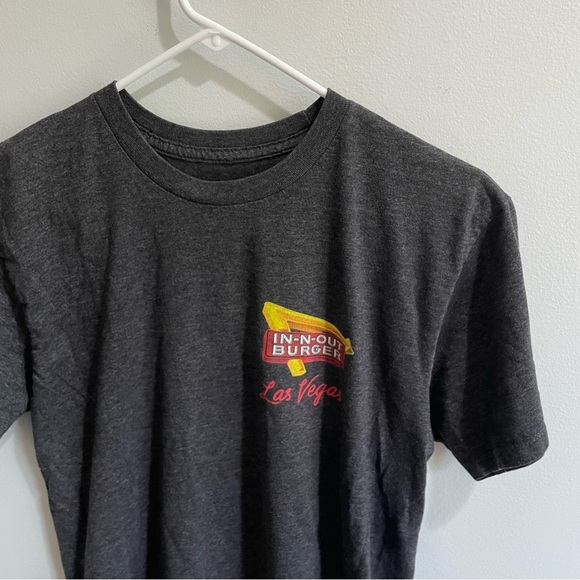 In-N-Out Burger Las Vegas T-Shirt Summer Unisex Medium Men’s Women’s Tee - Picture 3 of 5
